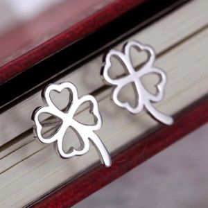 🌟 Silver 925 Clover Stud Earrings